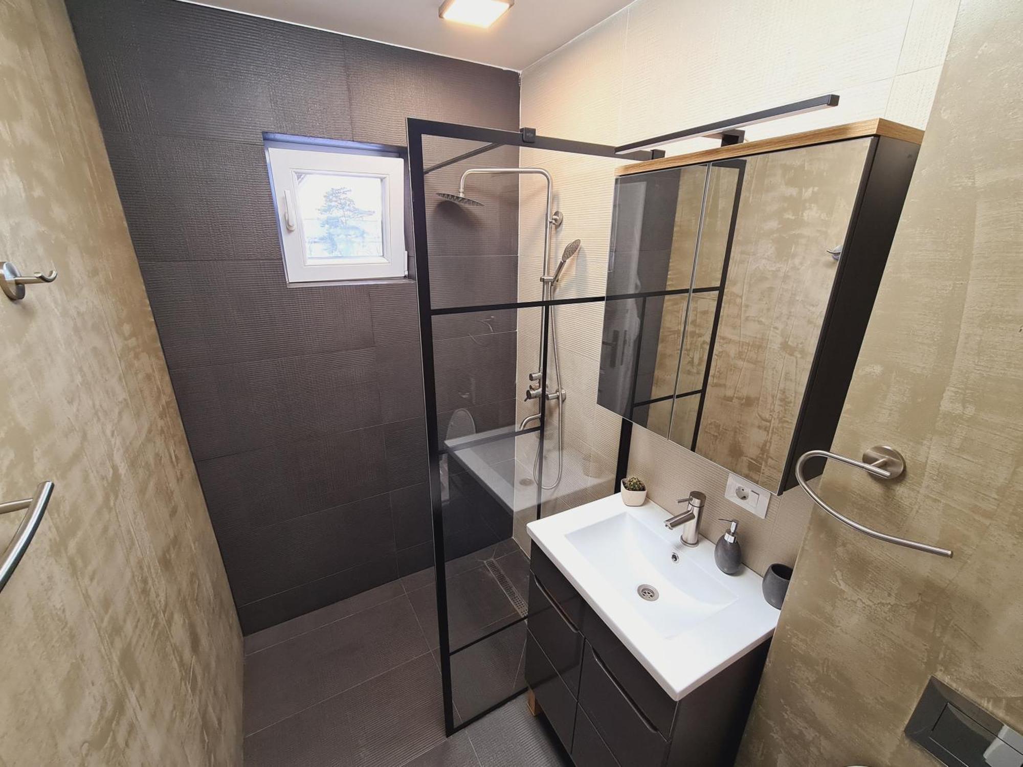 Apartament Suceava Exteriör bild